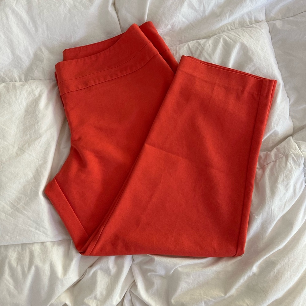 LIKE NEW ORANGE CAPRI SLACKS